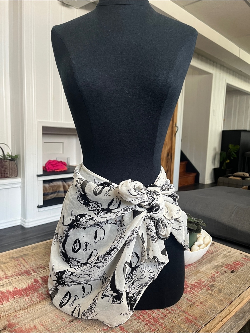 Black & White Portrait-Print Fashion Scarf - Elegant Wrap